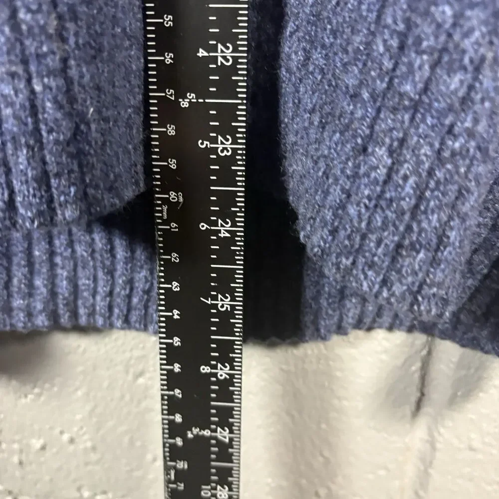 Banana Republic Sweater Men’s L 100% Extra Fine Merino Wool V Neck Blue